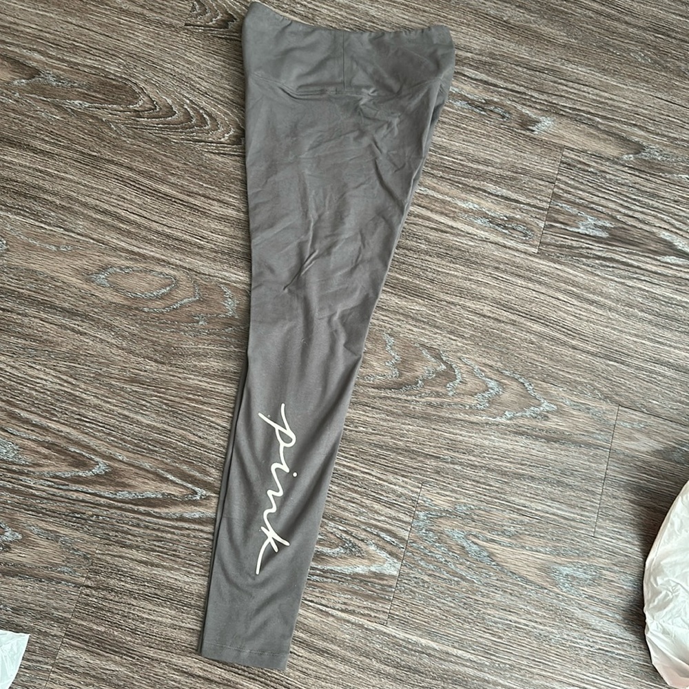 Victoria Secret Pink Full length Leggings size M brand new with tags.